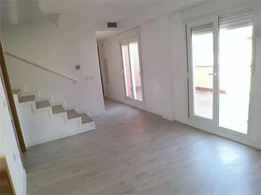 Piso en La Zubia - Foto 2