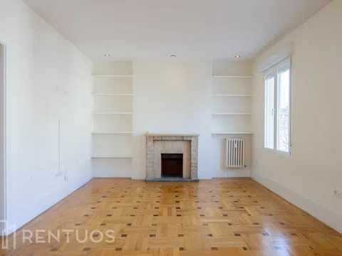 Piso en calle de Orense