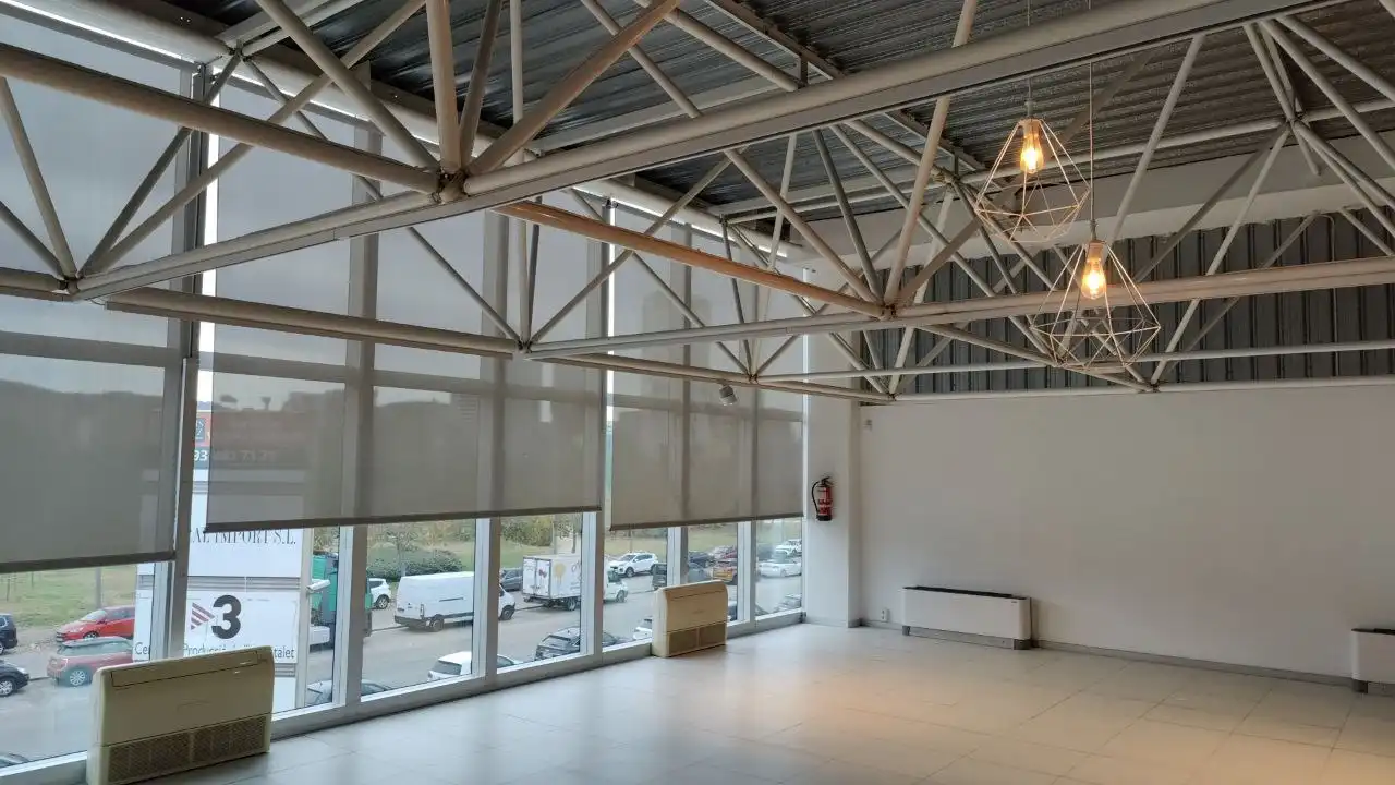 Nave Industrial en L'Hospitalet de Llobregat - Foto 2
