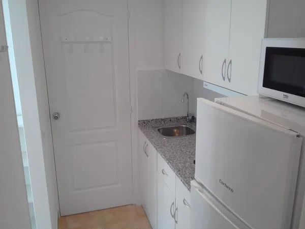 Estudio en calle de la Mare de Déu del Coll, 61 - Foto 4