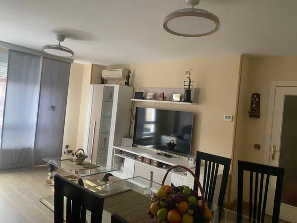 Piso en calle los Arces, 3