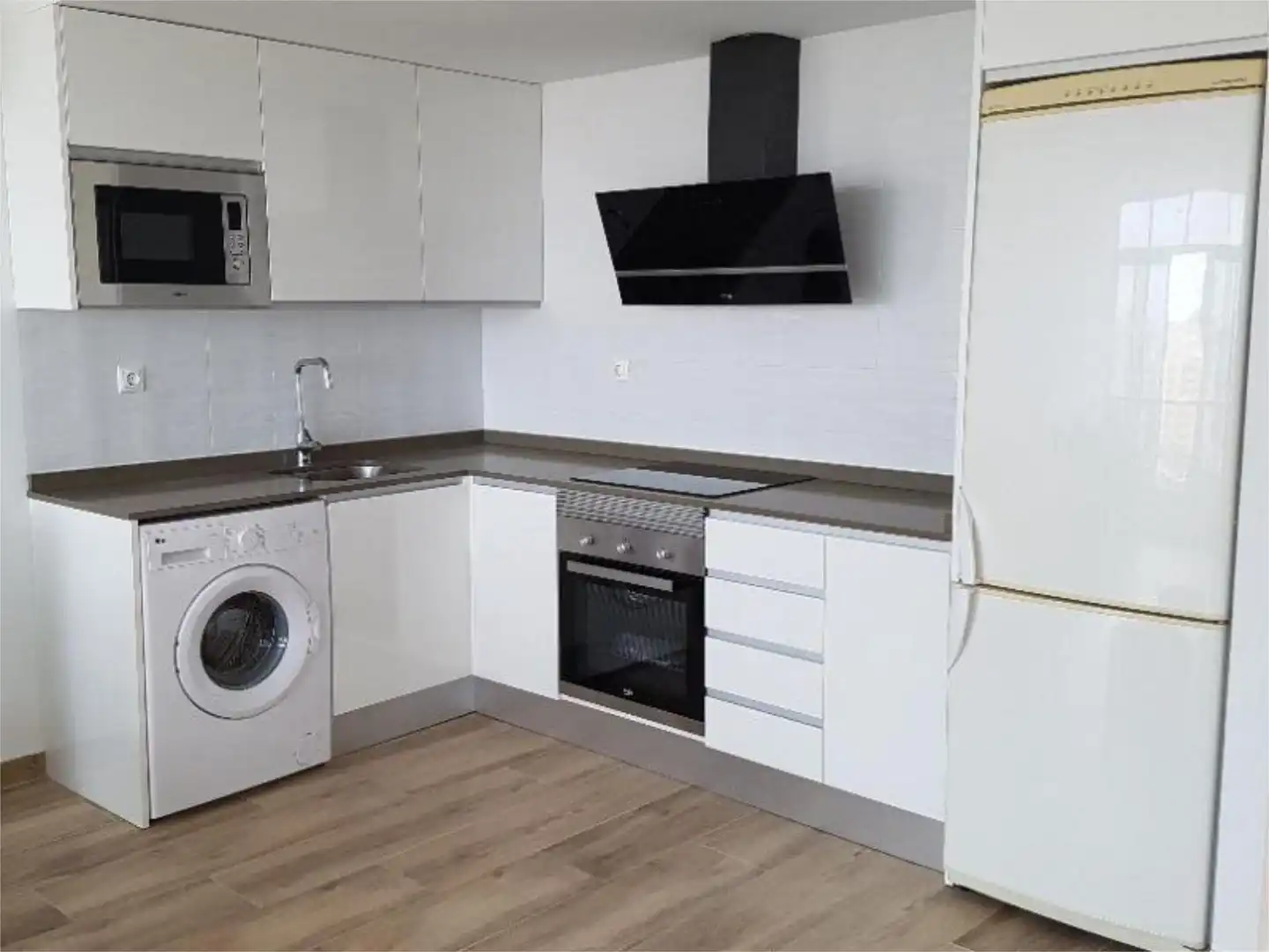 Piso en  Avenida Benidorm 18 - Foto 3