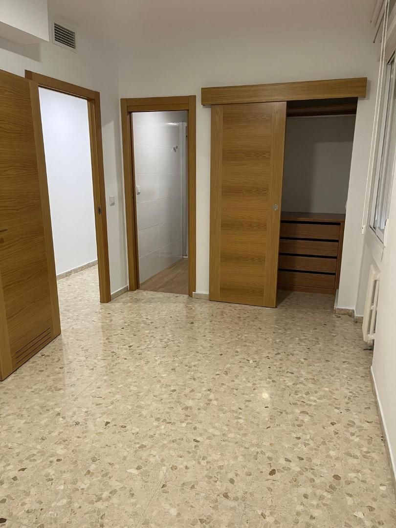 Piso en  Calle del Doce de Octubre 14 - Foto 8