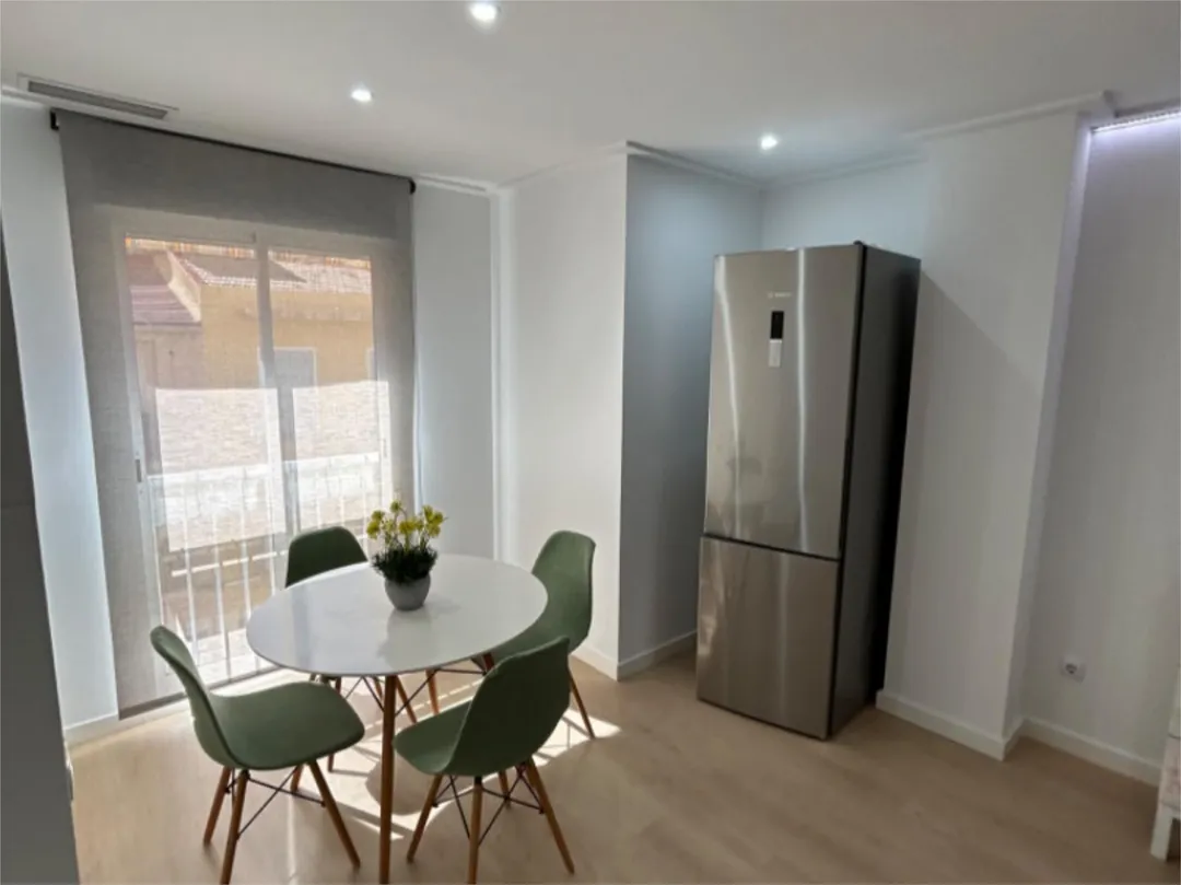 Piso en  Carrer Doctor Ferrán 16 - Foto 3