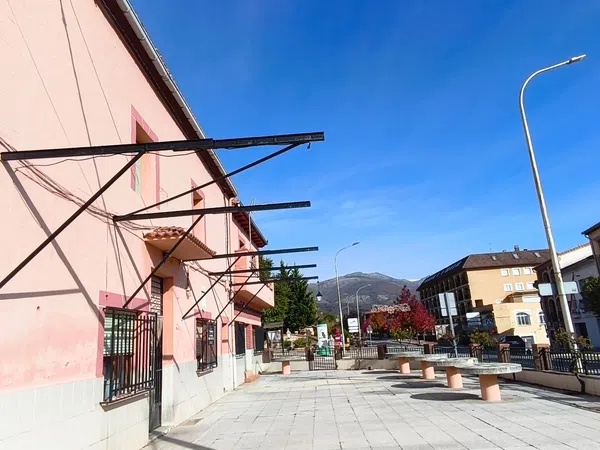 Casa rural en Avenida de la Constitución, 11 - Foto 3