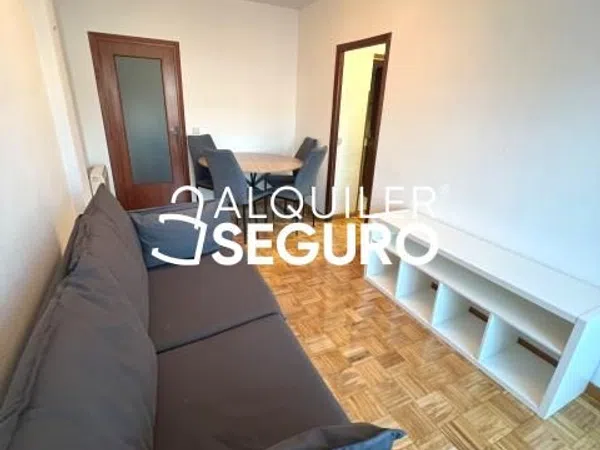 Piso en Calle de la Bureba - Foto 3
