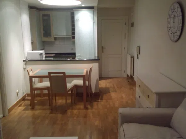 Piso en avenida Pamplona, 25 - Foto 2