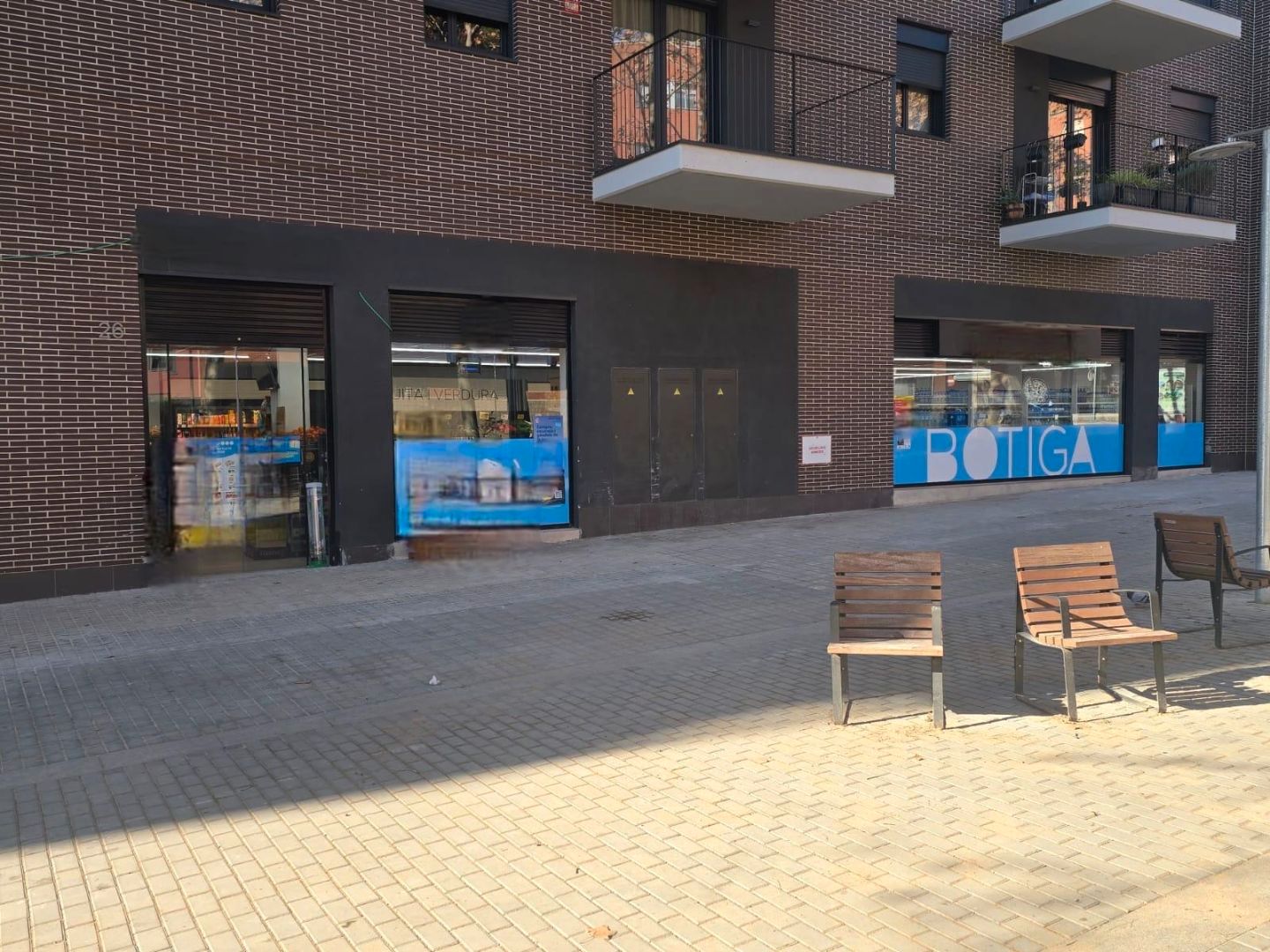 Local comercial en  Carrer del Bruc 26 - Foto 1