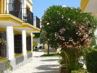 Casa adosada en  Avenida Juan Sebastián Elcano 7610 - Foto 19