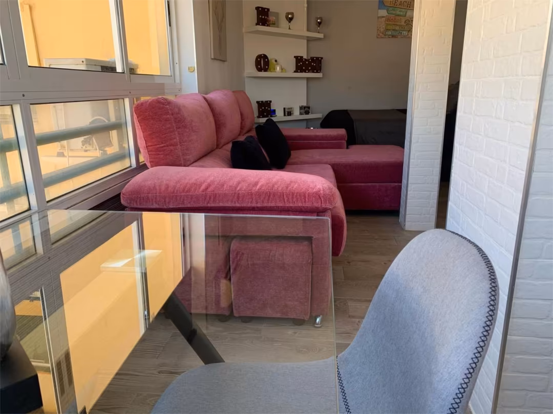 Estudio en  Avenida Principal del Candado 9