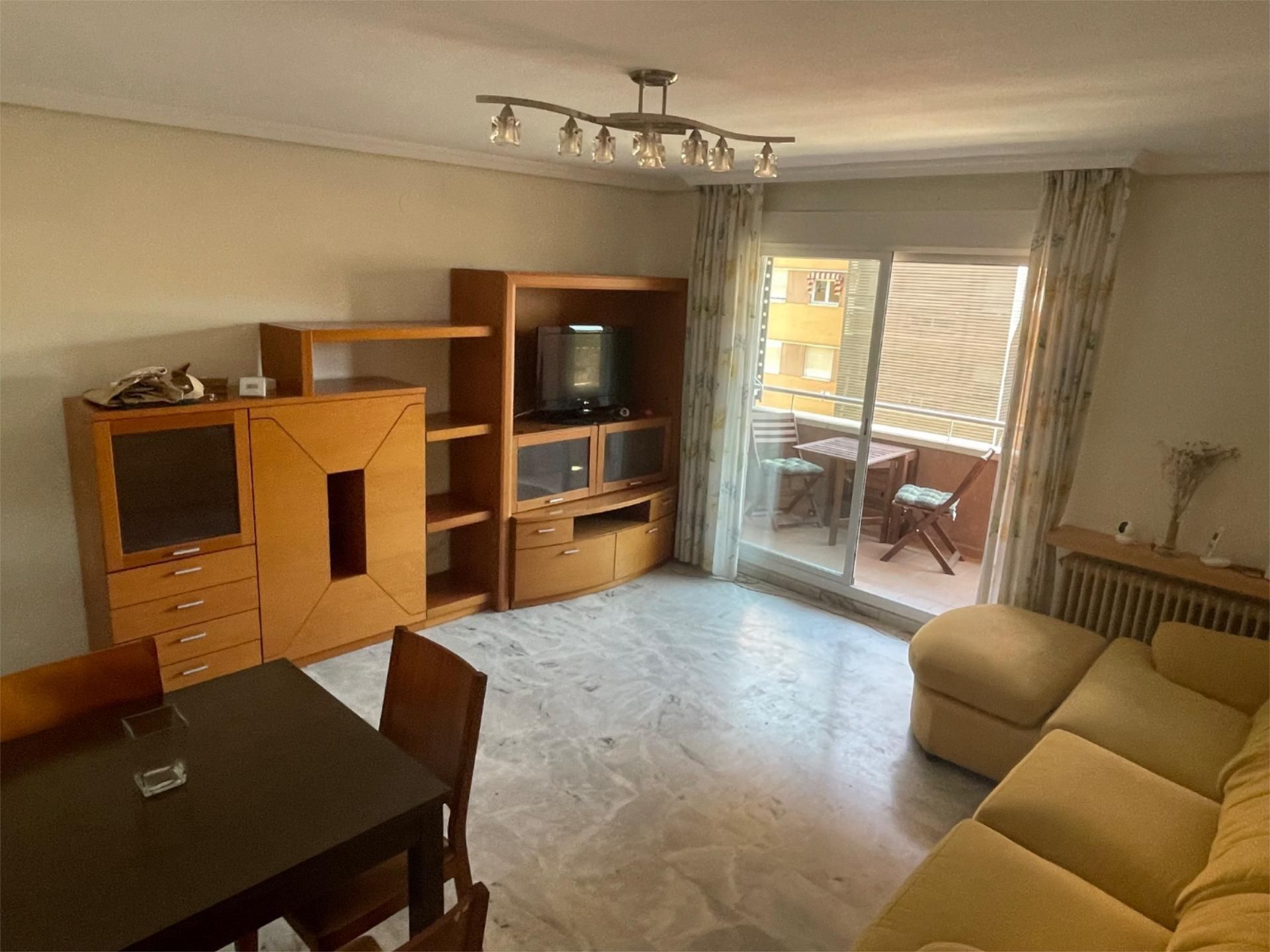 Piso en  Calle Periodista José María Carulla 8 - Foto 3