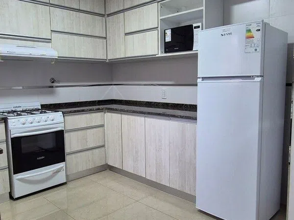 Chalet adosado en calle Bucraa, 3