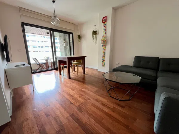 Piso en calle la Serna, 5