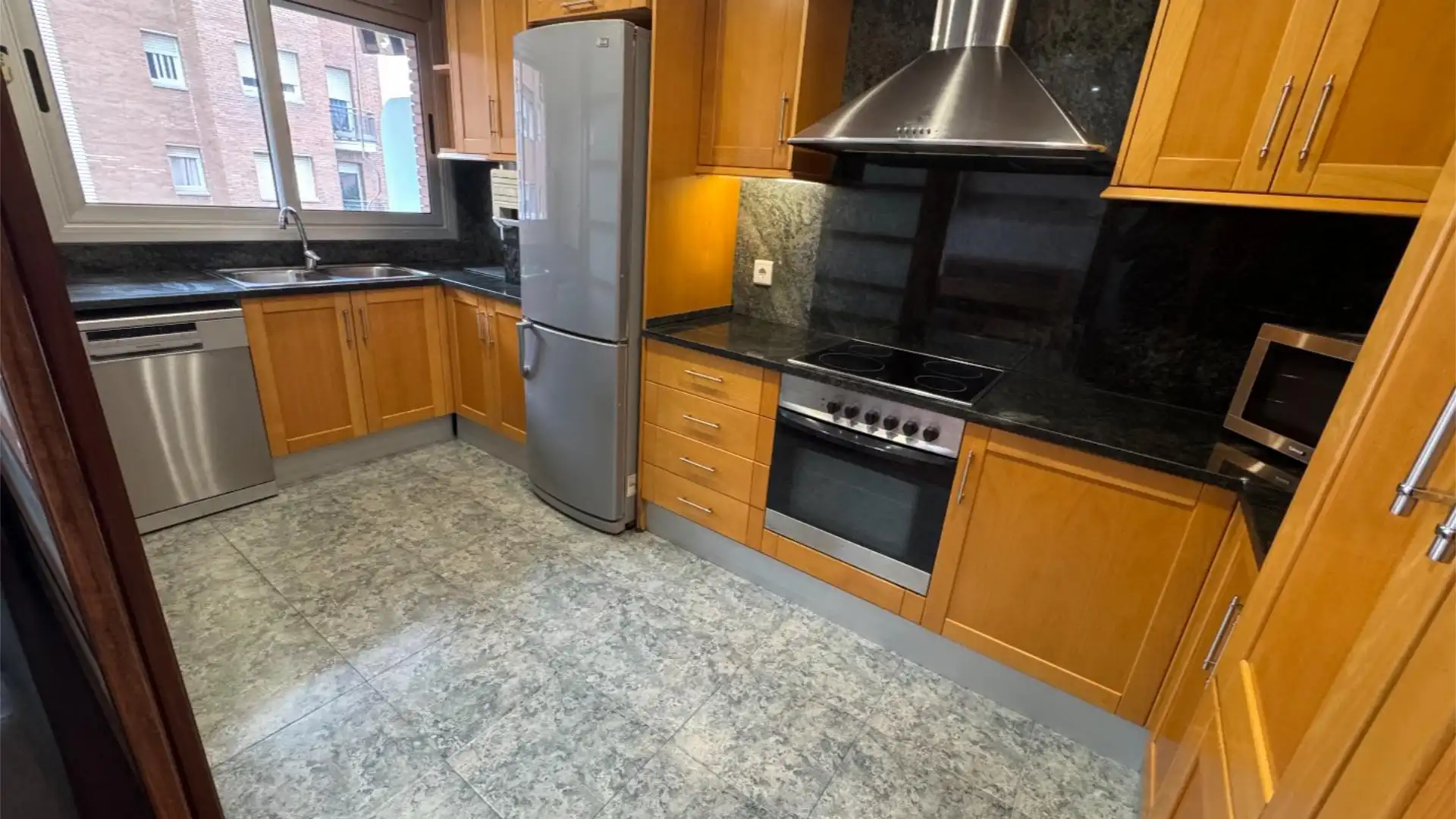 Piso en  Carrer de Mossèn Jacint Verdaguer 129 - Foto 4