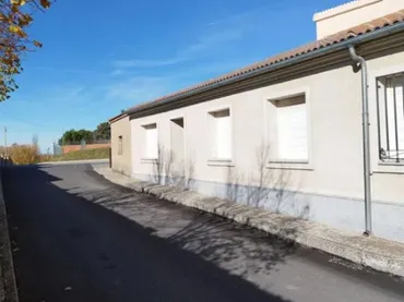 Casa adosada en  Calle Monterrubio 16 - Foto 1