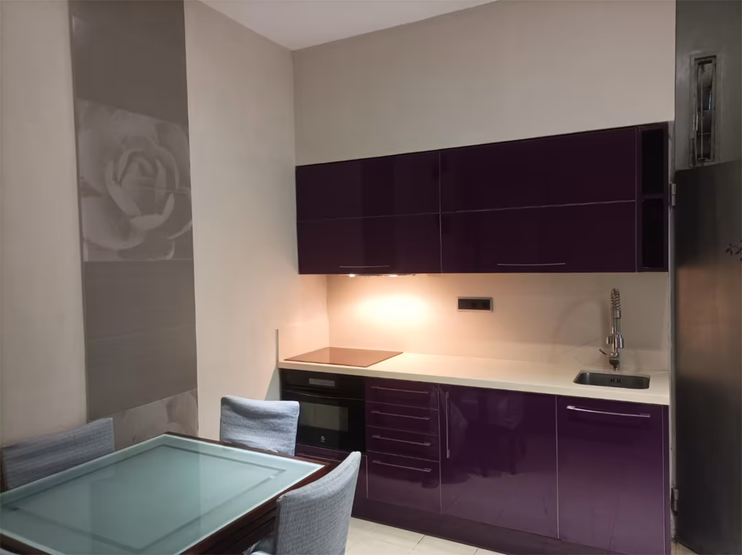 Estudio en  Carrer de Cortinas 9