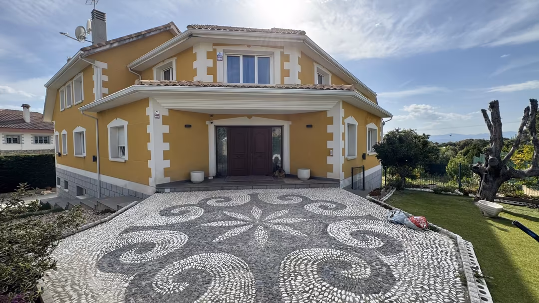 Piso en  Calle Deva 1
