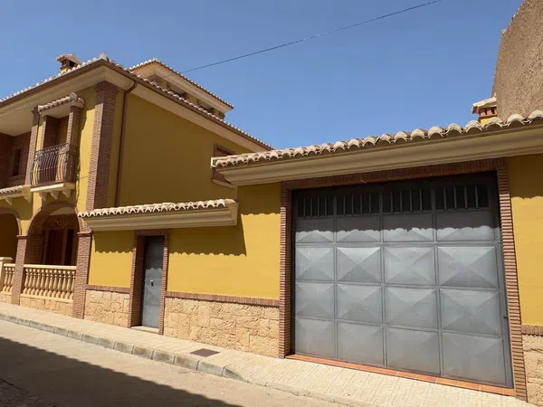 Casa de pueblo en Calle Maria Eugenia de Montijo, 10 - Foto 2