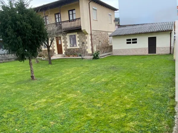 Casa o chalet independiente en Avenida del 1º de mayo, 4 - Foto 2