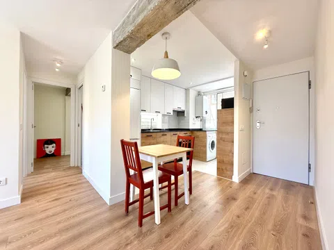Piso en calle de San Secundino, 6