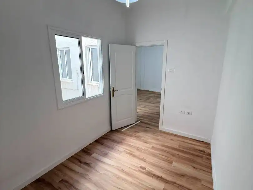 Piso en  Calle de la Rosa 21 - Foto 8