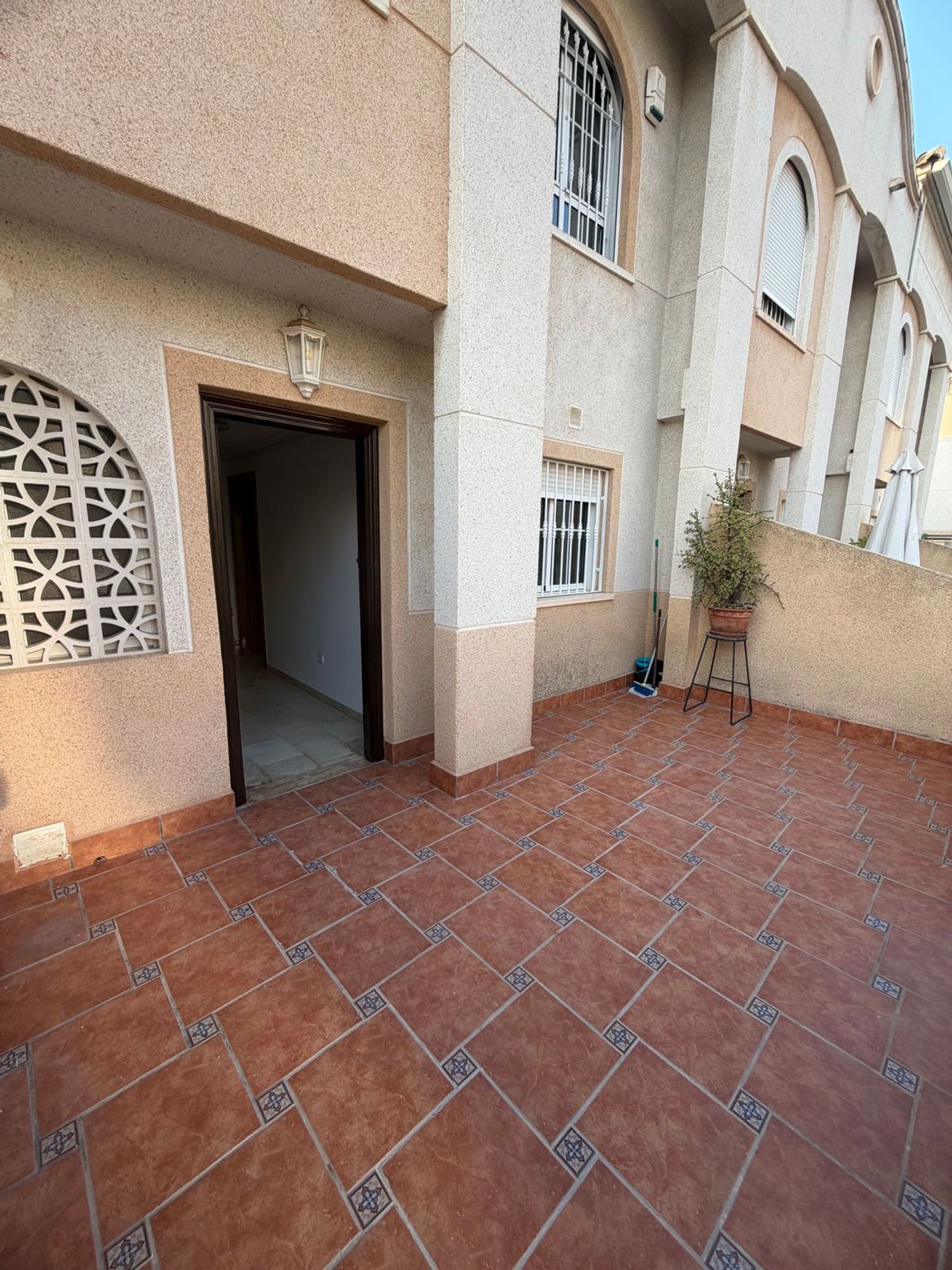 Chalet adosado en Calle Britania, 23, Alicante Golf - Foto 3