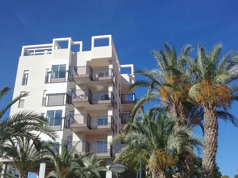 Piso en calle Castella, 1