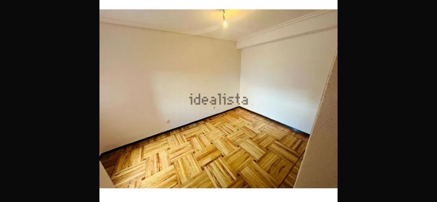 Piso en calle de la Oca, 64