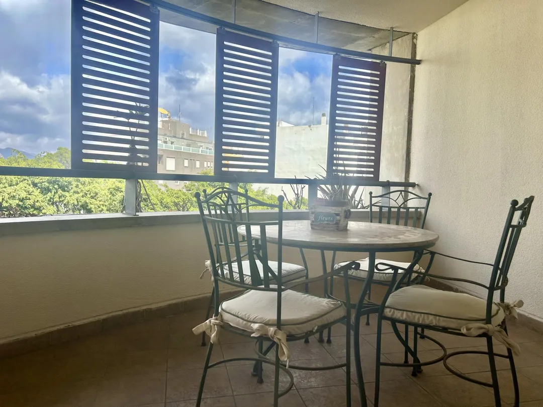 Piso en  Avenida Reyes Católicos Núm. - Foto 6