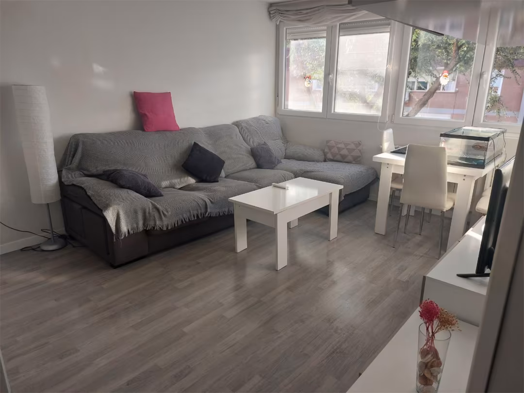 Piso en  Calle del Corregidor Señor de la Elipa 11