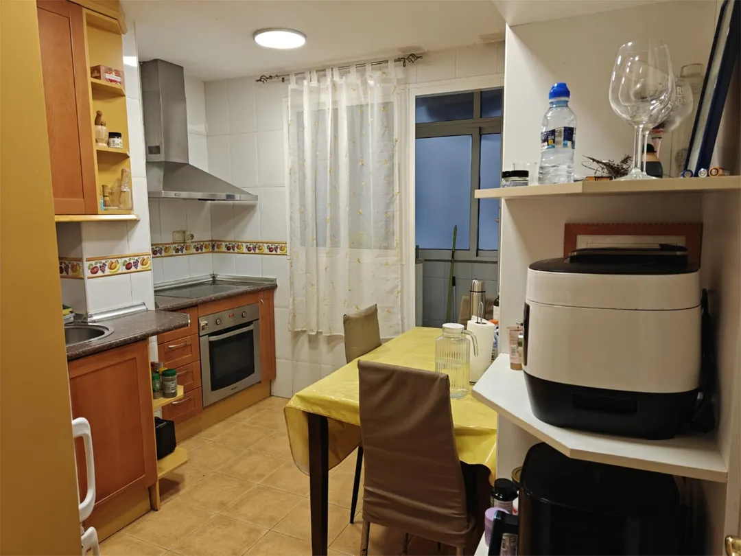 Piso en  Calle Juan de la Cierva 8 - Foto 4