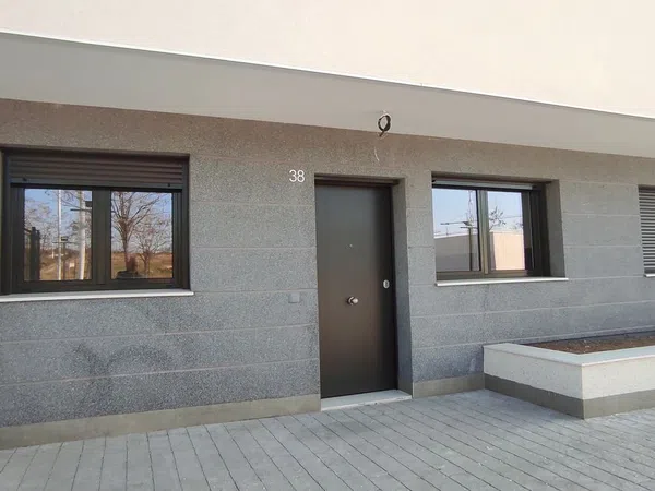 Chalet adosado en calle de las Tablas de Daimiel, 13