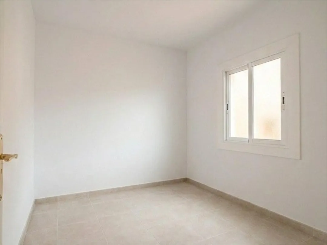 Piso en  Carrer de Rodrigo Caro 40 - Foto 6