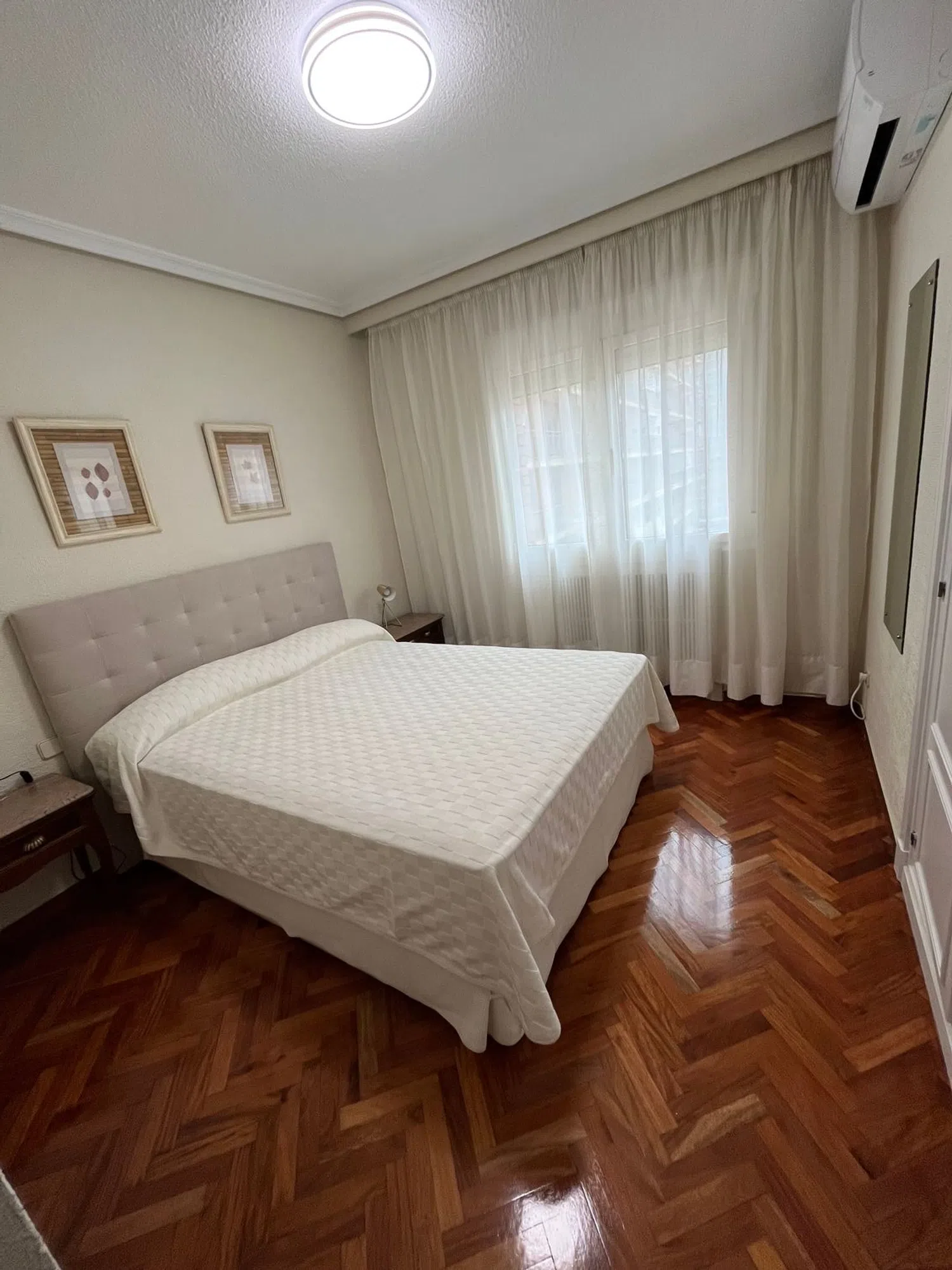 Piso en calle de la Infanta Mercedes, 98 - Foto 3