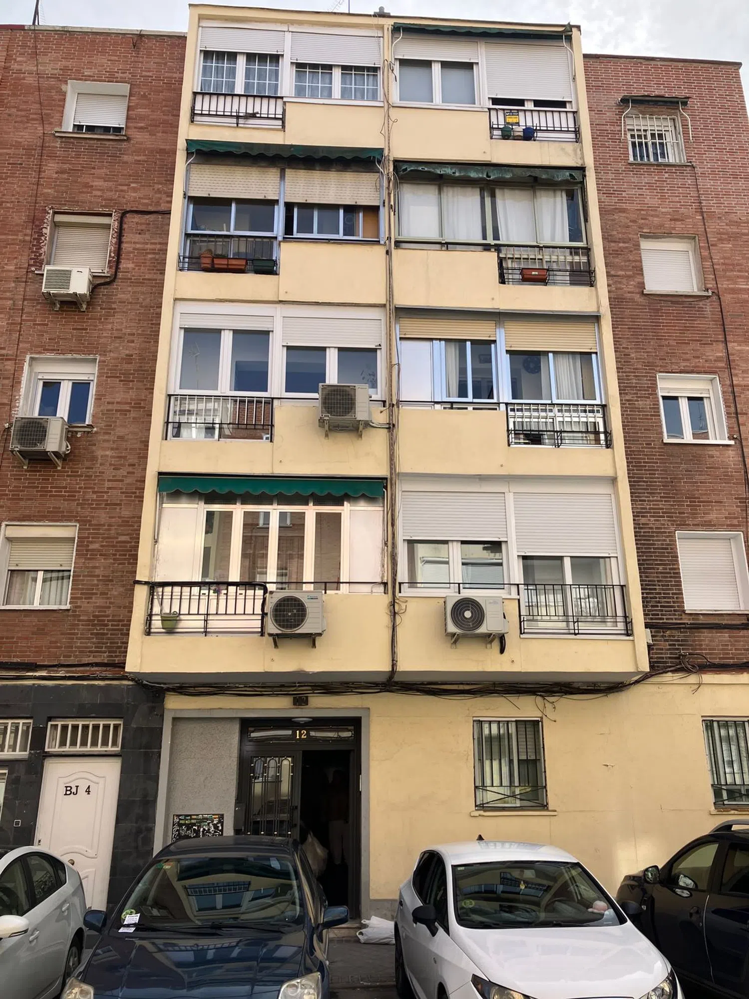 Piso en calle de Puentedeume, 12