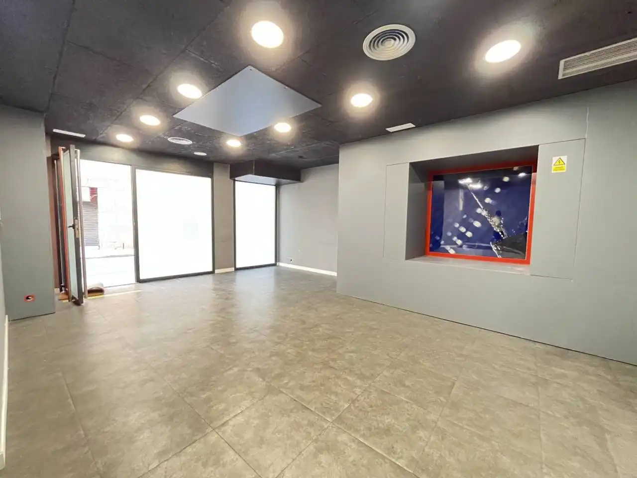 Local comercial en  Calle Camp 1 - Foto 2