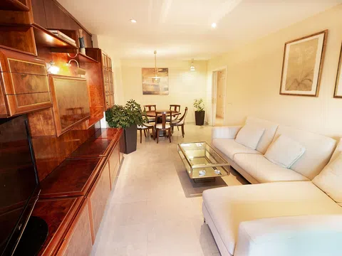 Piso en calle Arzobispo Morcillo, 42