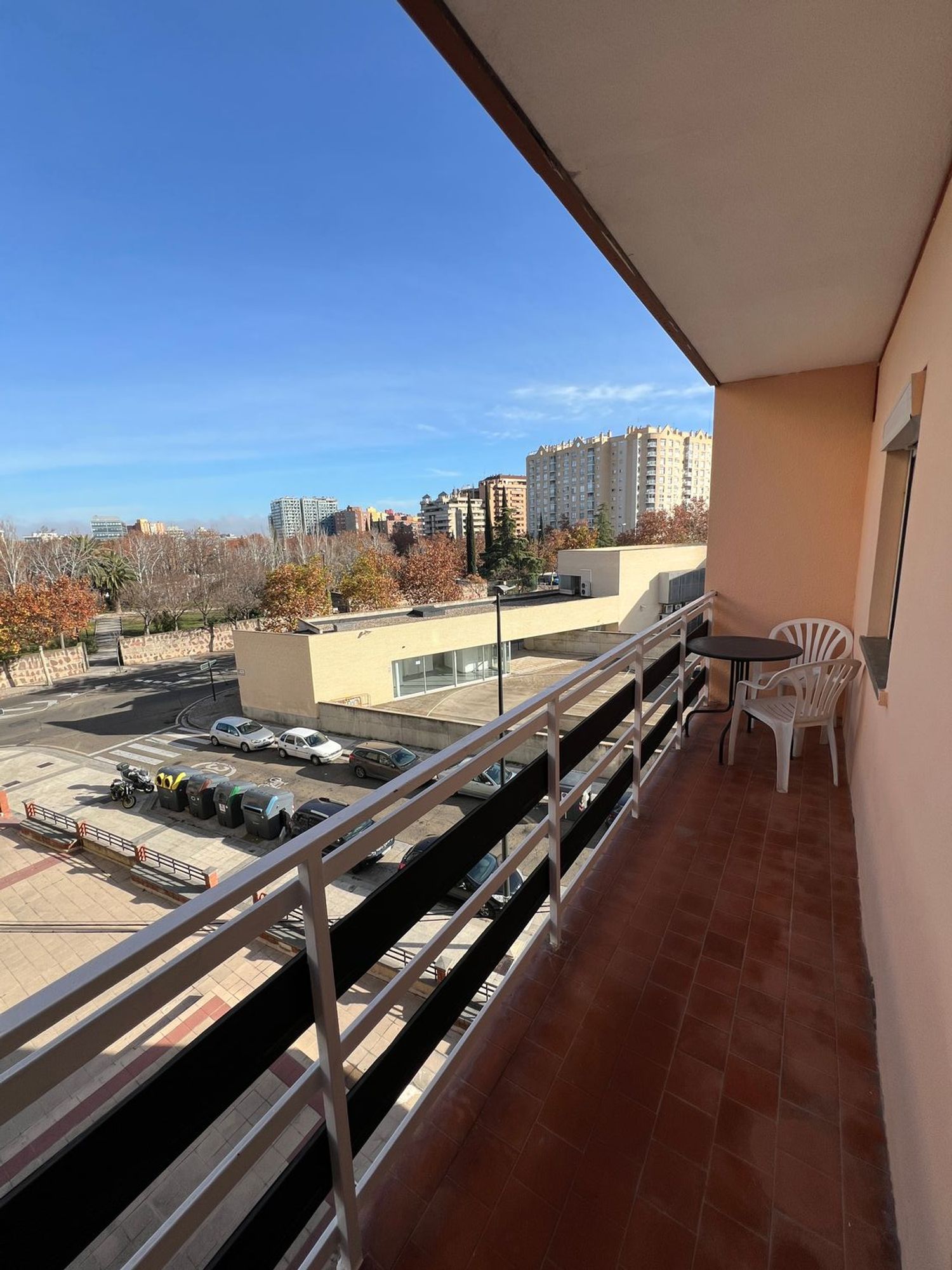 Piso en calle de Ramón Salanova, 6 - Foto 1