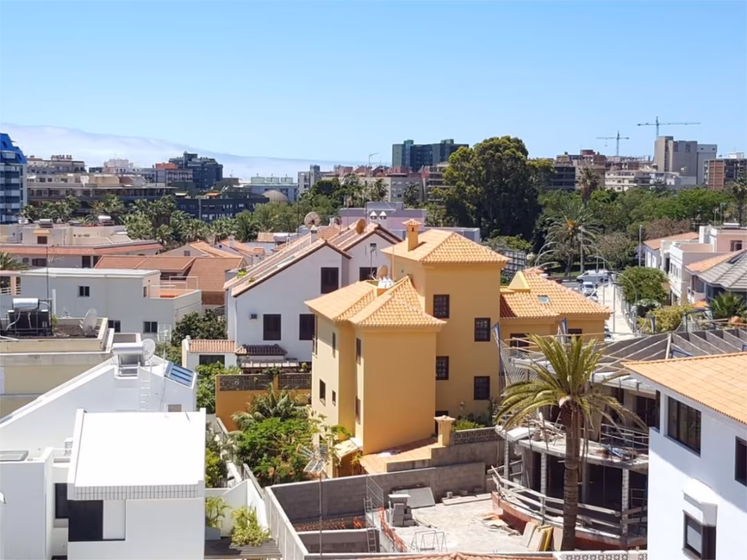 Piso en  Avenida Islas Canarias 37 - Foto 2