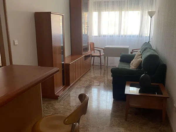 Piso en calle Poeta Cano Pato, 2