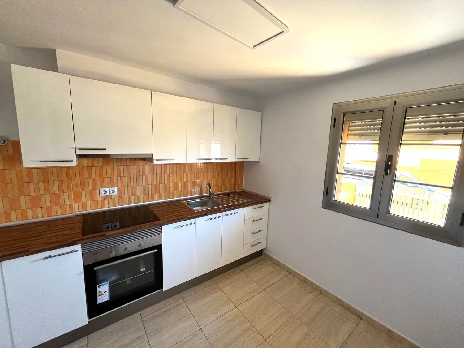 Chalet adosado en Barrio Almatriche - Foto 4