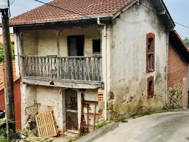 Casa adosada en  Calle de Teodoro Cuesta 15 - Foto 1