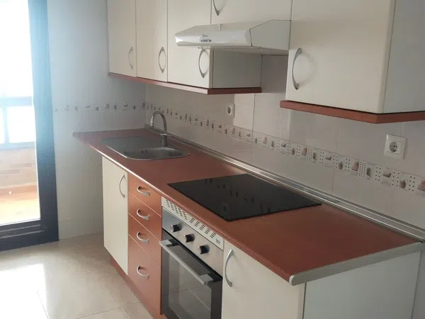 Piso en calle de Alonso Zamora Vicente, 16