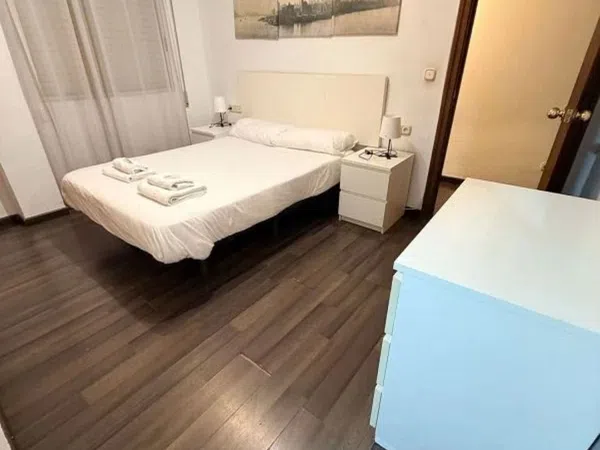 Dúplex en plaza de Jesús, 12