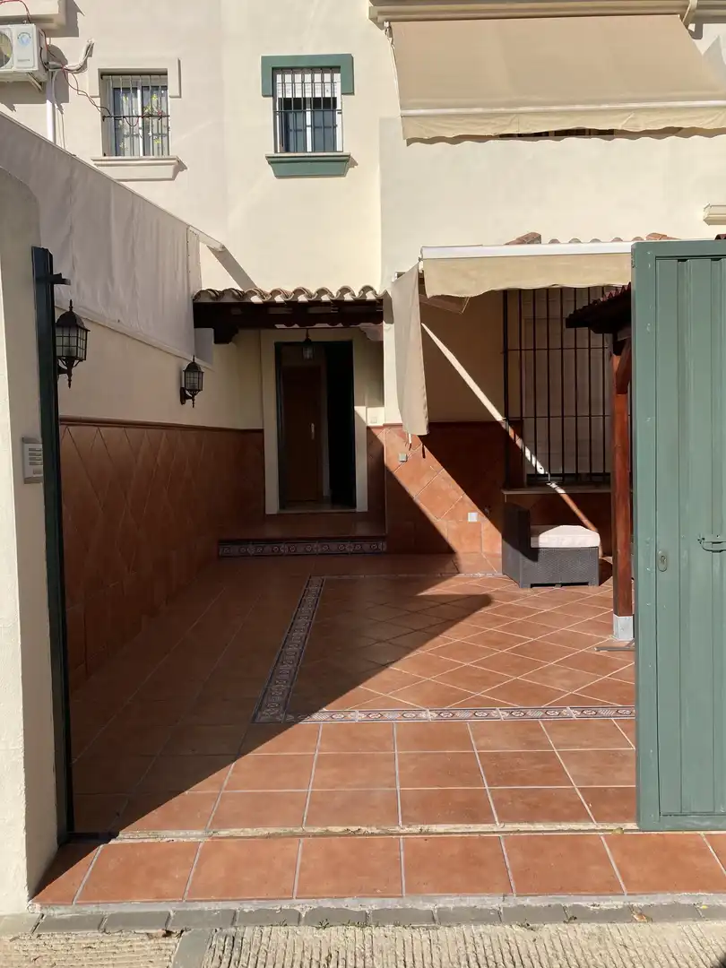 Casa adosada en  Calle José Luis López-Aranguren 477 - Foto 27