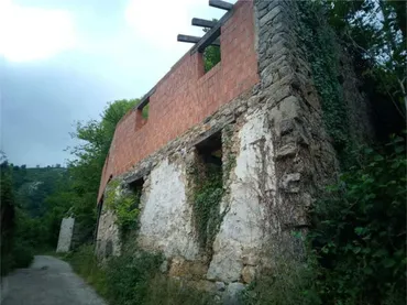 Chalet en Los Tornos, Laviana - Asturias - Foto 5
