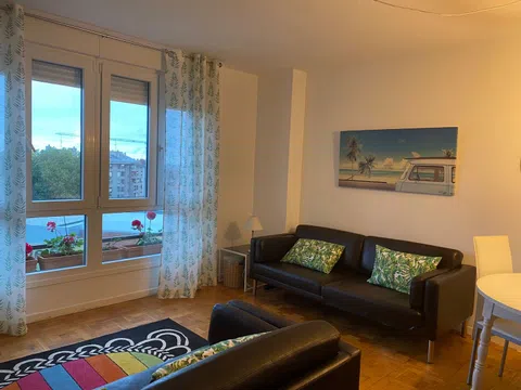 Piso en calle José Simón Cabarga, 4 b