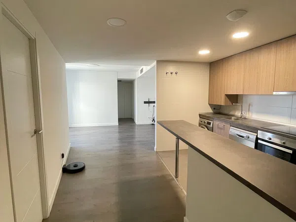 Piso en via Complutense, 122