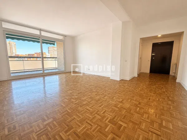 Piso en Calle de Caleruega, Costillares - Foto 1