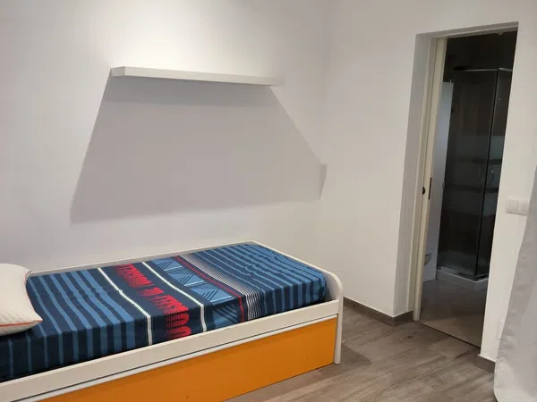 Chalet pareado en calle del Monestir, 10